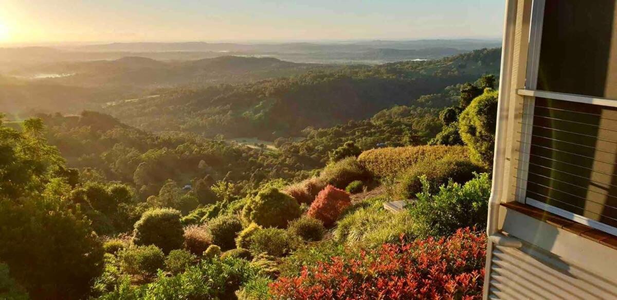 Flaxton Garden Home With Spectacular Coastal Views Montville Buitenkant foto